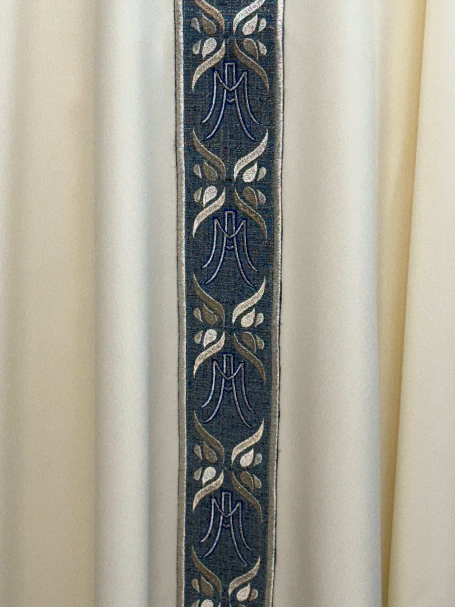 Marian Chasuble-MK65/016420-M