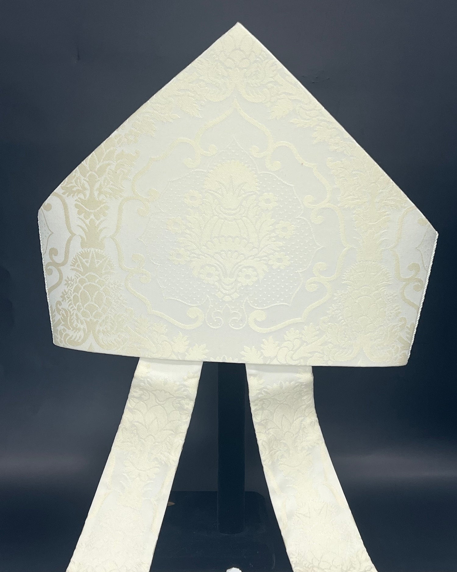 Mitre Floral White - JG115-6931W