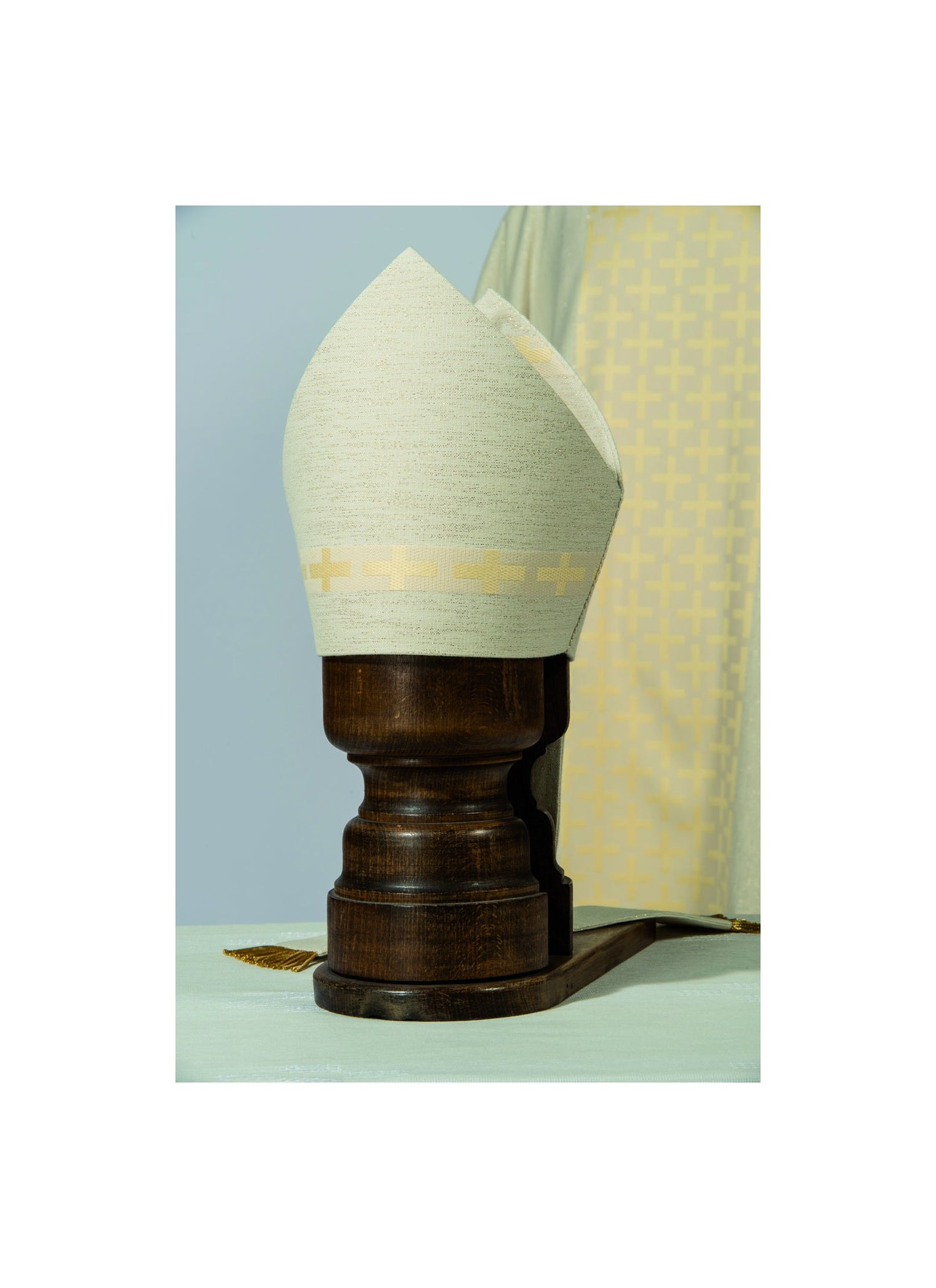 Mitre Mont St Michael - JG115-711117WG