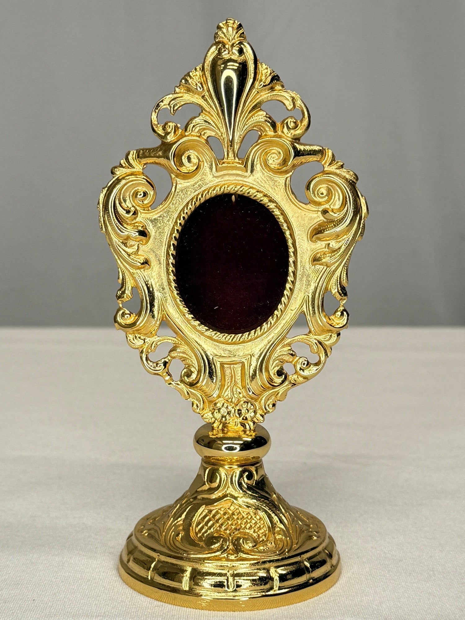 Reliquary-RX1596