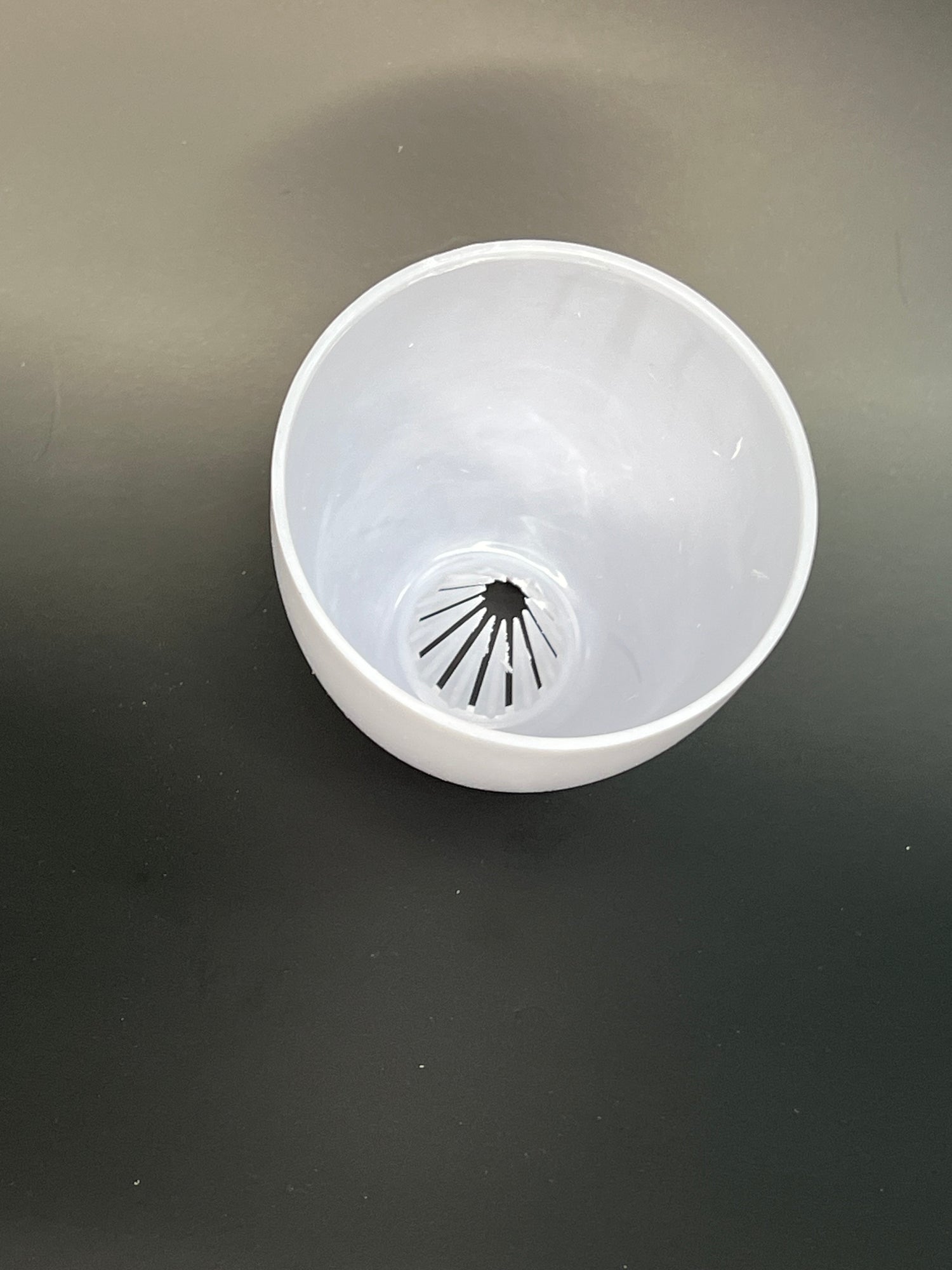 UM1788 - 25 Natural Plastic Shields for 17/32" Candles