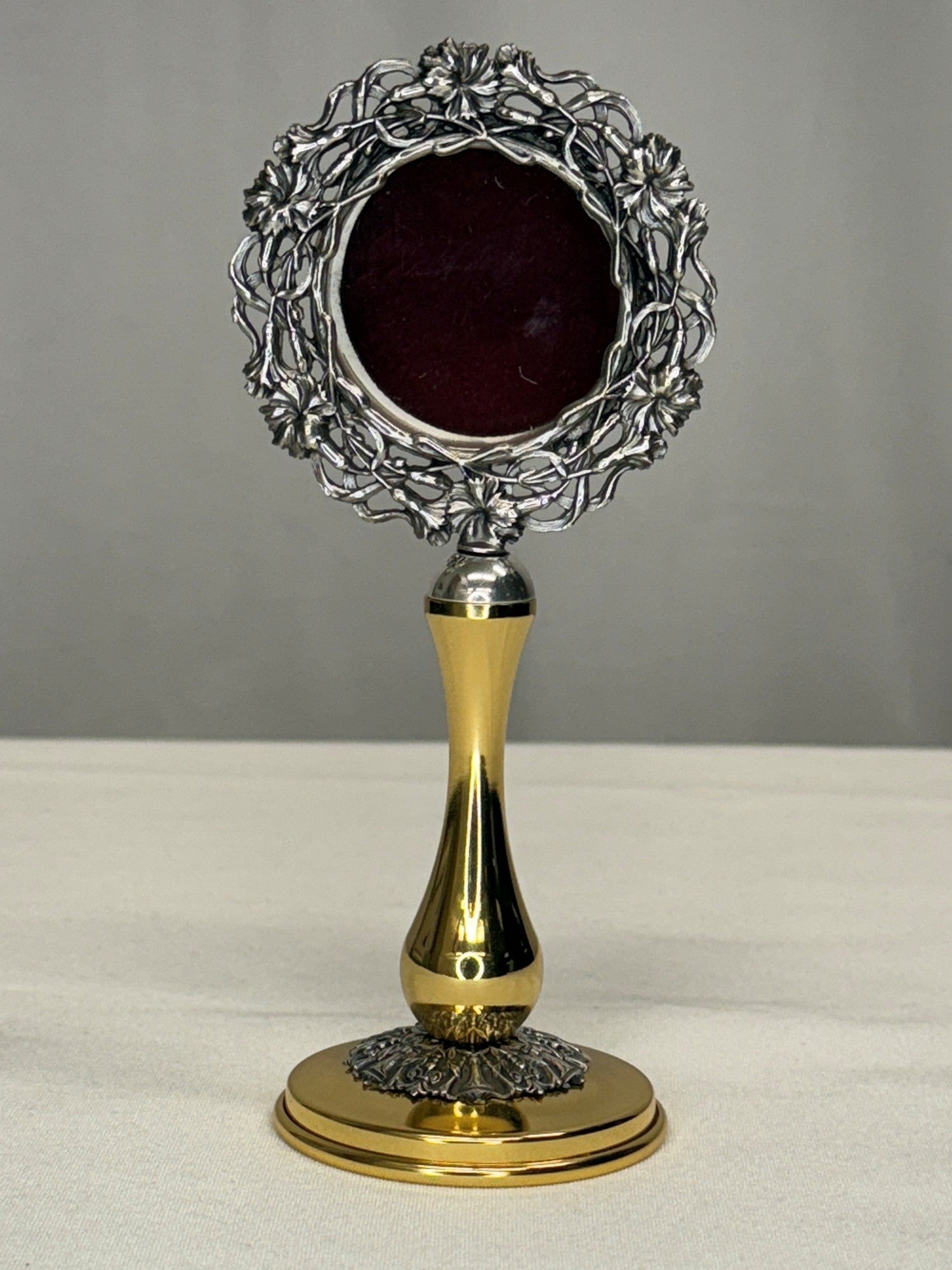 Reliquary-RX1527