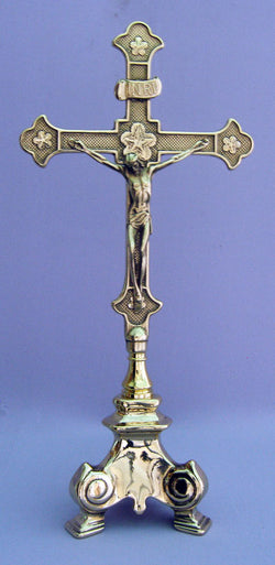 Standing Crucifix in brass - ZW306L