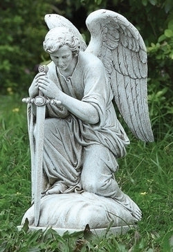 Kneeling Male Angel - LI40007