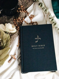 The Catholic Notetaking Bible - Blessed is She Edition - IWT2724